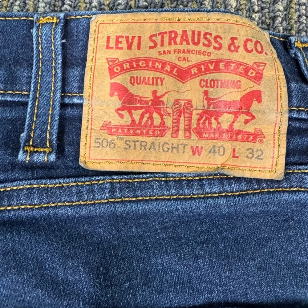 Levi 506 Straight Leg Jeans Mens 40x32 Dark Wash Blue Excellent Denim Pants